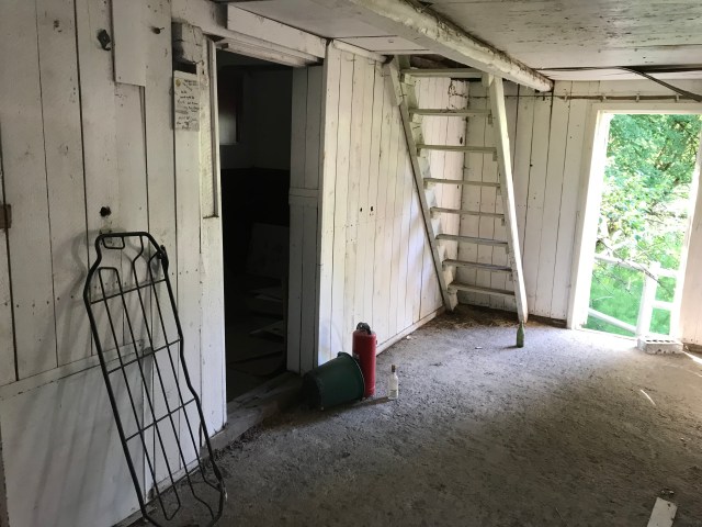 9AB69782-947A-4A9B-9944-15CE56790C2B